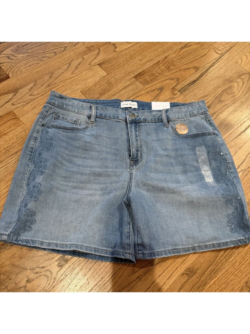 Lane Bryant Womens Denim Shorts New Size 16 Signature Fit Mid Rise Boyfriend